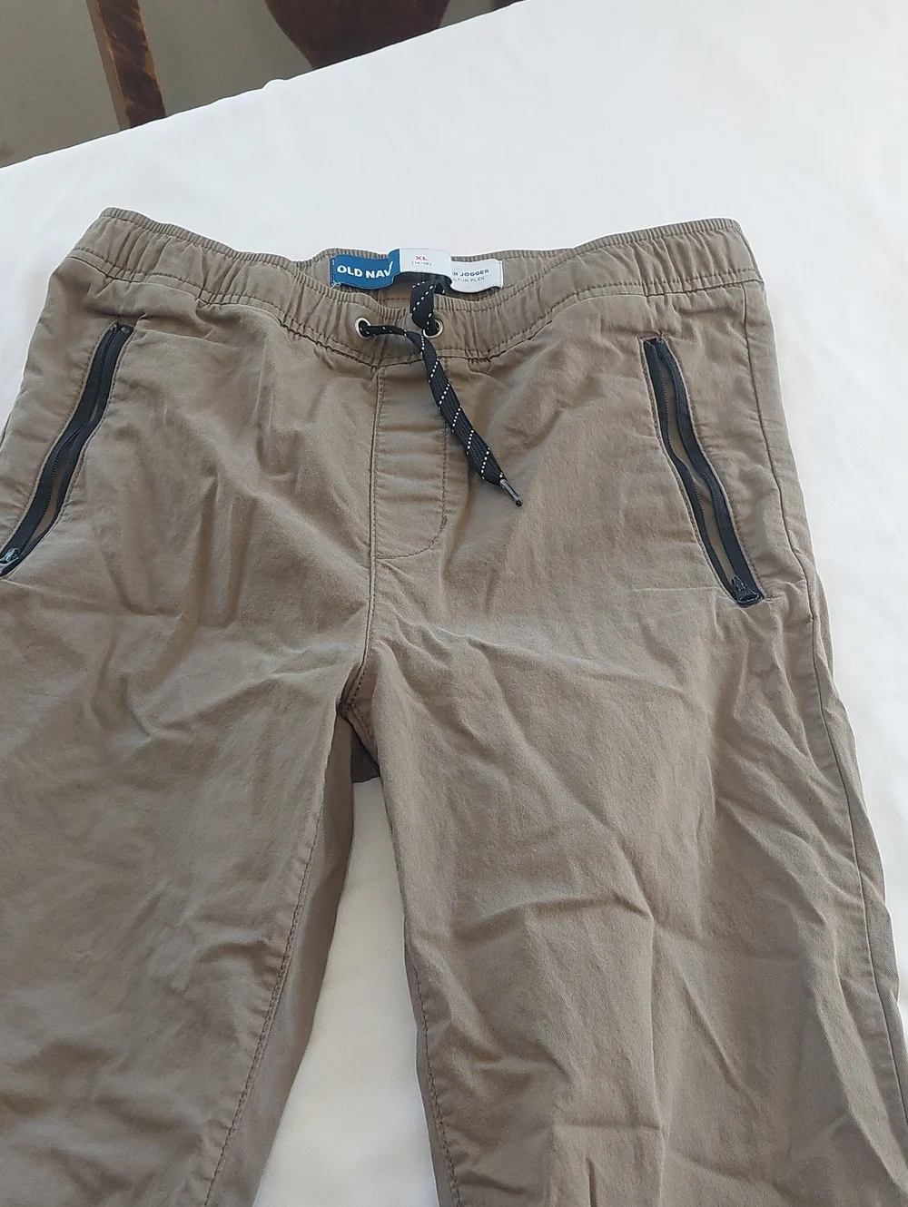 Old Navy Boys Casual Elastic-Waist Khaki Jogger Pants.Size 14 /16